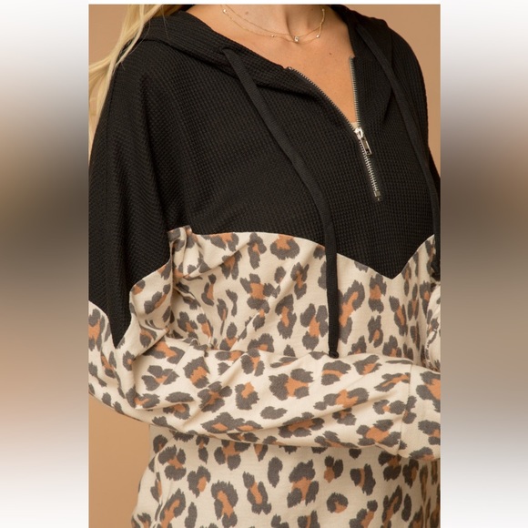 156. Leopard Print Color Block Half Zip Hoodie Black/Taupe NWT - Picture 5 of 8